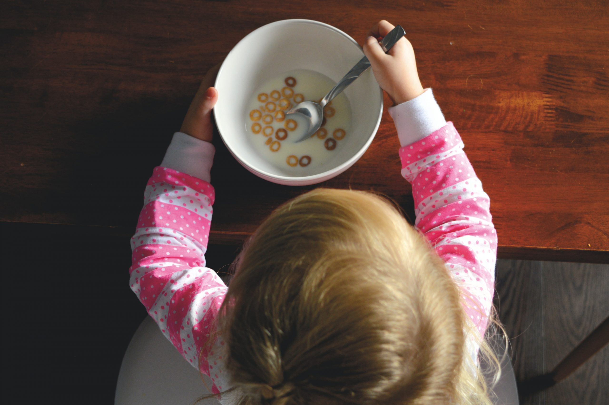 Cómo favorecer el proceso digestivo en los niños